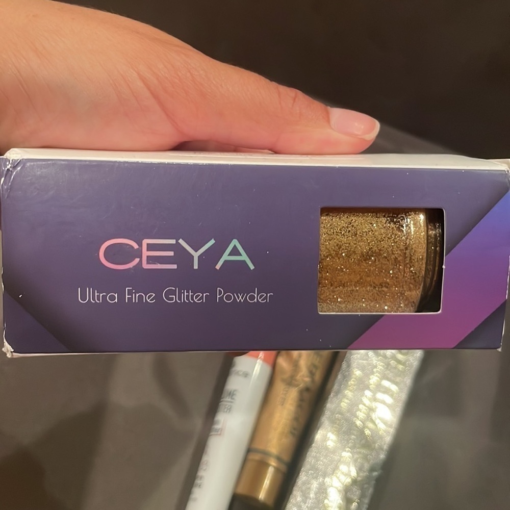 NWT BEAUTY / MAKE UP BUNDLE​​​​​​​ - Picture 3 of 6
